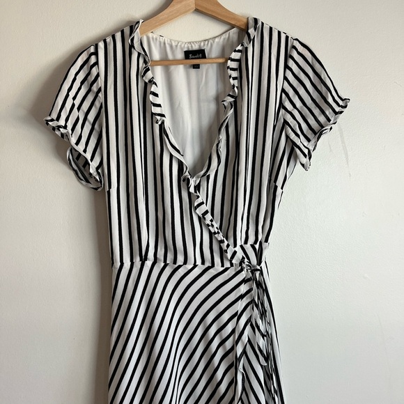 Bardot Black & White Striped Wrap Maxi Dress - Size US 6 - Picture 8 of 15